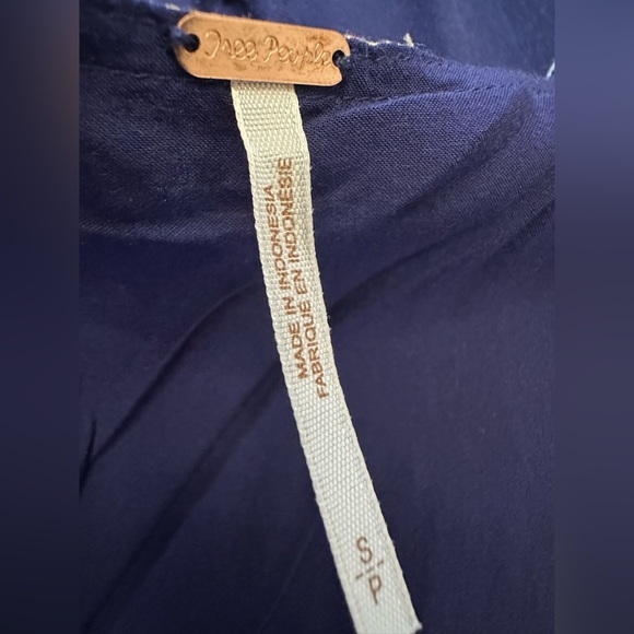 Free People Women's Sunset Dreams Oversized Boho Artsy Flowy Blue Blouse - Picture 8 of 10